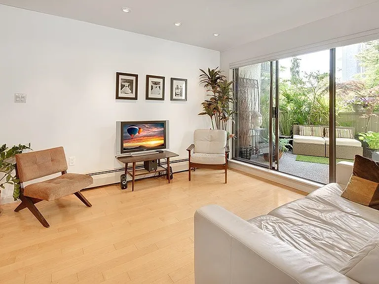 1215 Pacific St #20 — Photo 3