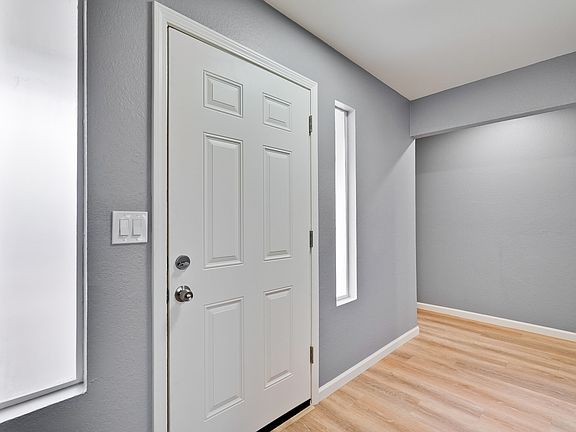 2nd image of 1660 S Capitol Ave