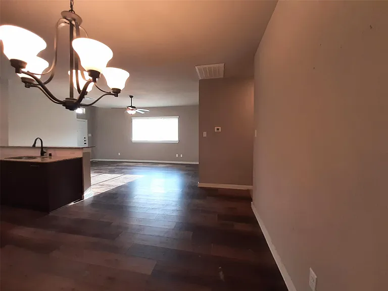9733 Grosbeak Ln — Photo 6