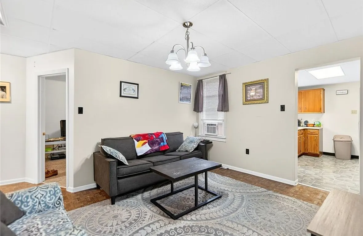 Building Photo - 223 Natchez St #2