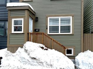 18 Prince Of Wales St, St. John's, NL A1C4M9