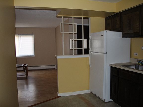 2nd image of 9974 Holly Ln APT Gn