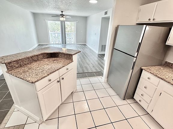 2nd image of 4400 1st St N Unit 305