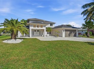 229 SW 38th Ter, Cape Coral, FL 33914