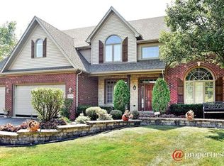 2820 Champion Rd, Naperville, IL 60564