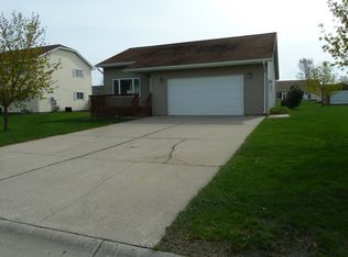 801 S Geinitz Ave, Litchfield, MN 55355