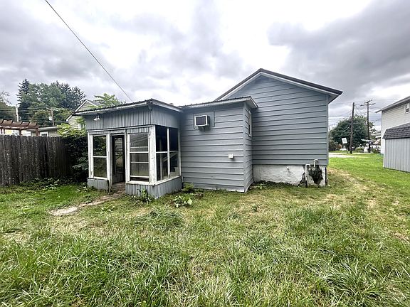 2nd image of 502 Graffius Ave