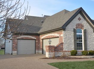 105 Heritage Sta, Saint Charles, MO 63303