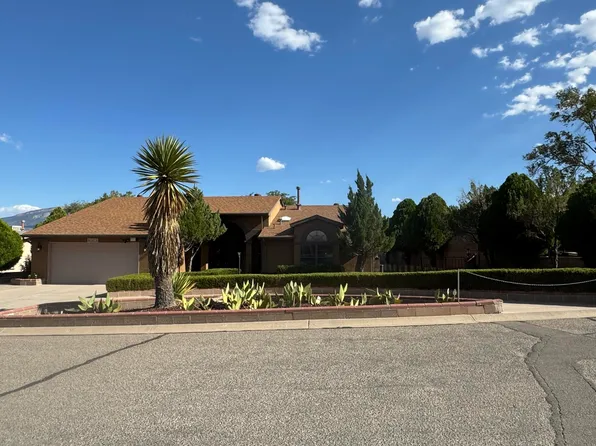 6276 Apache Plume Rd NE, Rio Rancho, NM 87144