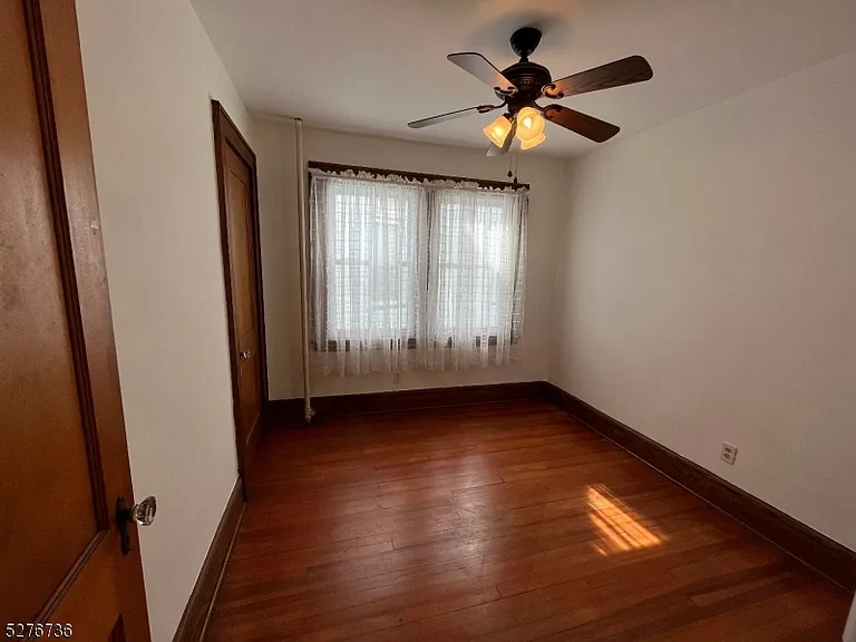 364 Chestnut St — Photo 13