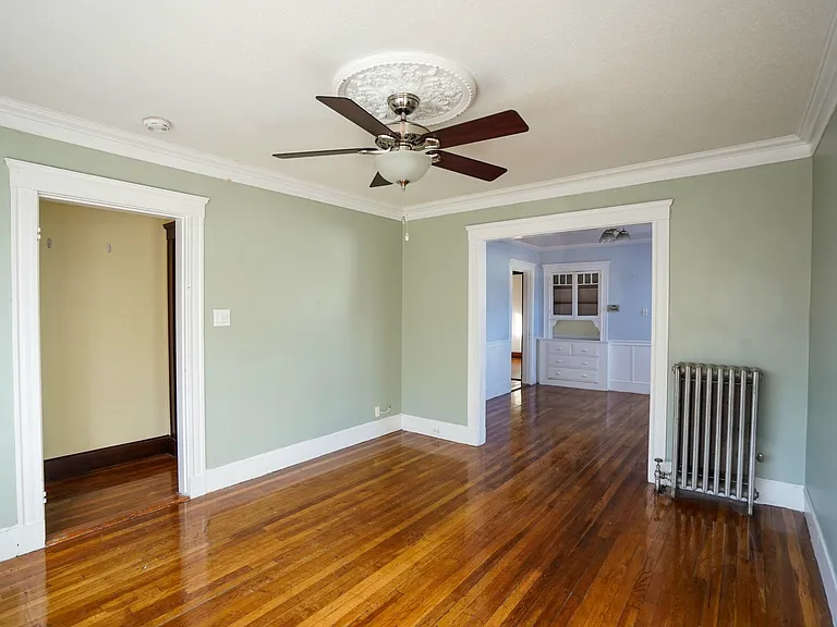 98 Beechcroft St #2 — Photo 12