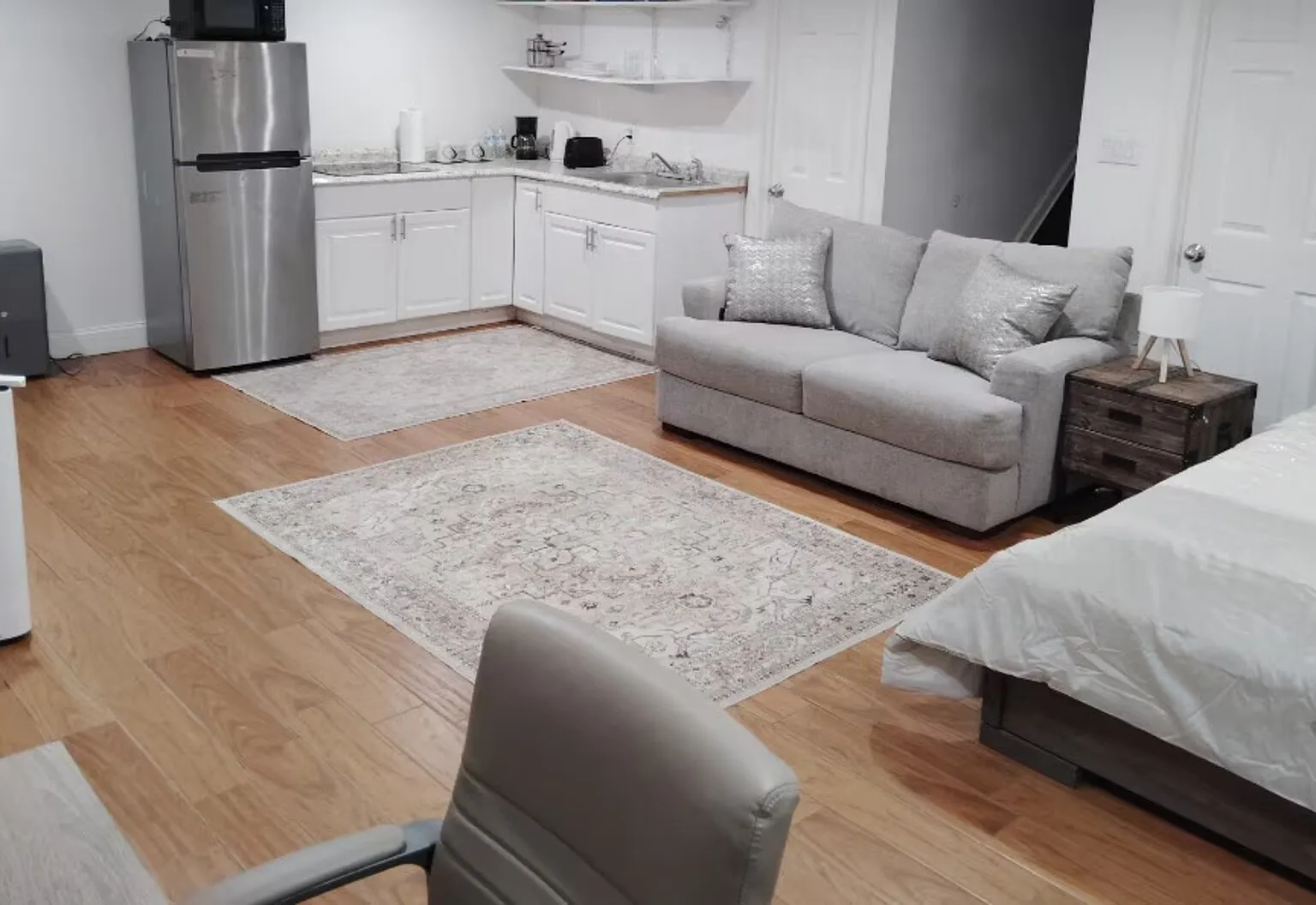 Furnished Studio in Basement Close to Rutgers, RWJ & NY Transit — Photo 1