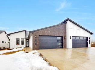 344 Aldon Cir, Green Bay, WI 54304
