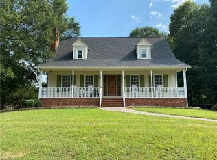 1420 Bridgton Rd, Winston Salem, NC 27127