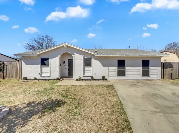 339 Shady Ct, Burleson, TX 76028