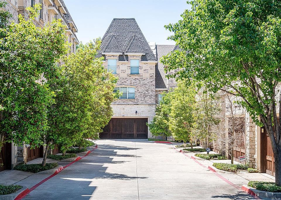 1st image of 2700 Club Ridge Dr APT 33