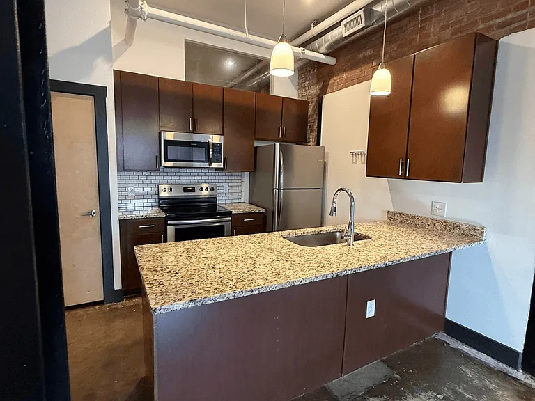 Fording Flats - All Utilities Included — Photo 32
