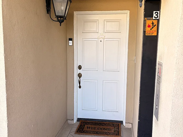 11646 Chenault St #25 — Photo 26
