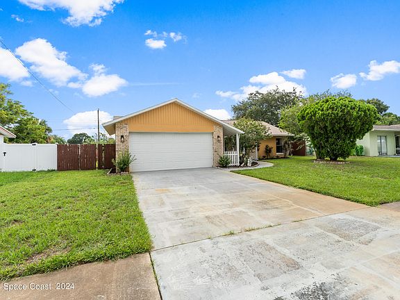 3rd image of 2175 White Sands Dr