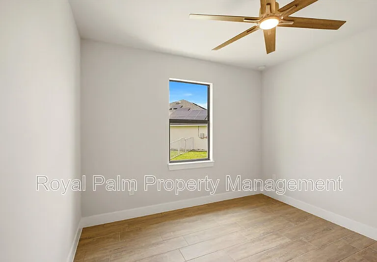 3518 NE 21st Pl — Photo 21
