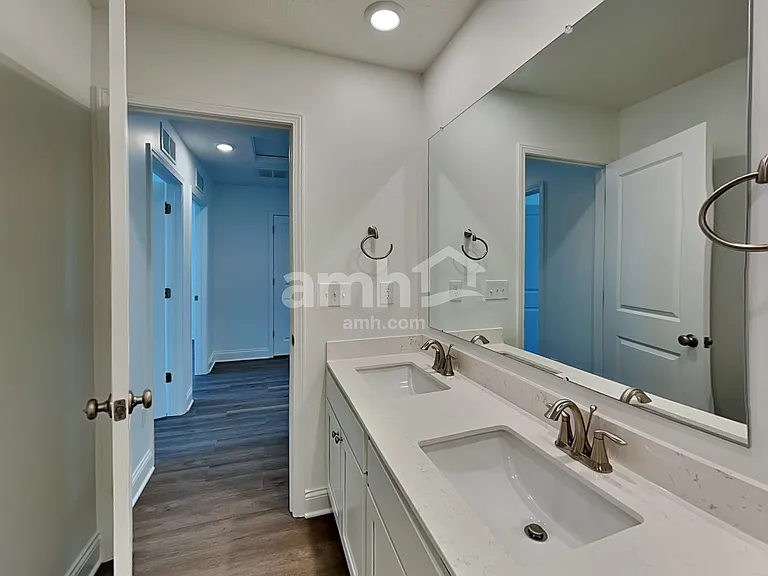 1373 Park Pl S — Photo 16