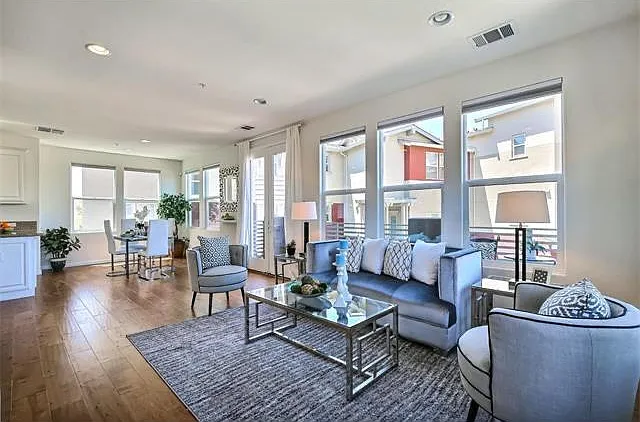 3072 Briza Dr — Photo 2