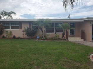 2032 Gatewood Dr, Largo, FL 33770