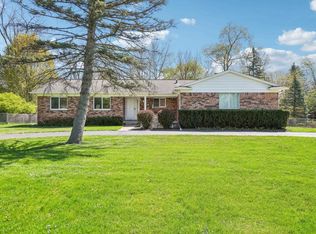 26186 La Muera St, Farmington Hills, MI