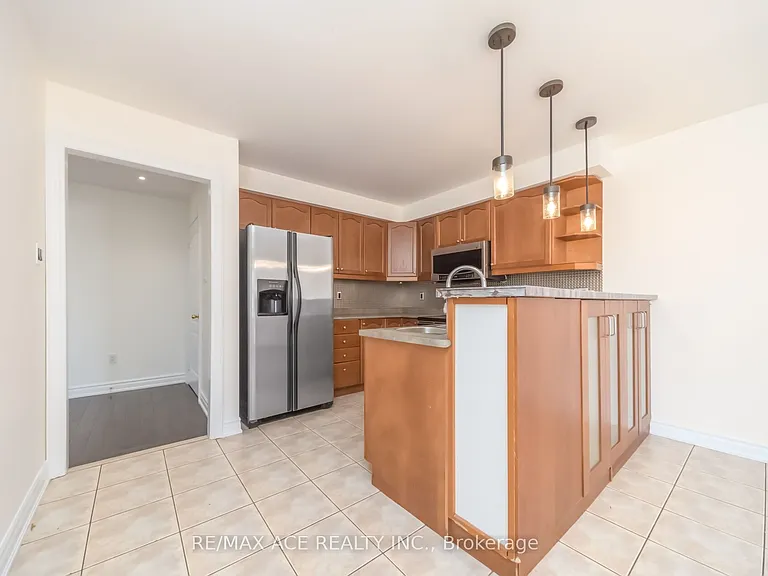 86 Treasure Dr #MAIN — Photo 14