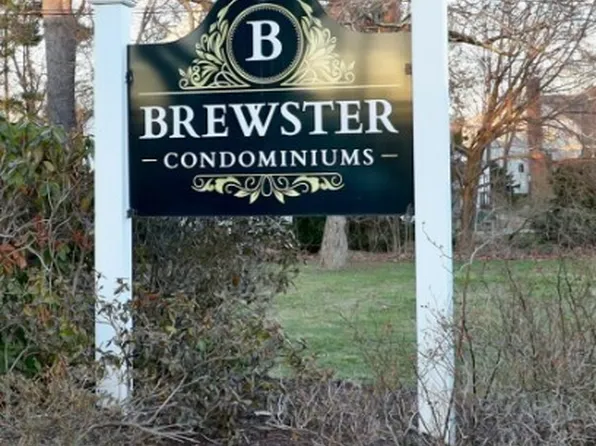 27 Brewster Road #D, Glastonbury, CT 06033