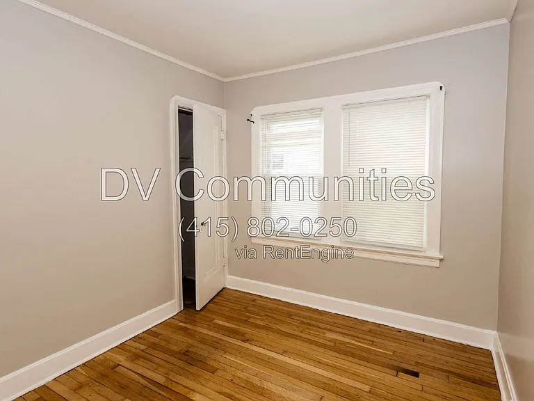 340 E 197th St — Photo 9