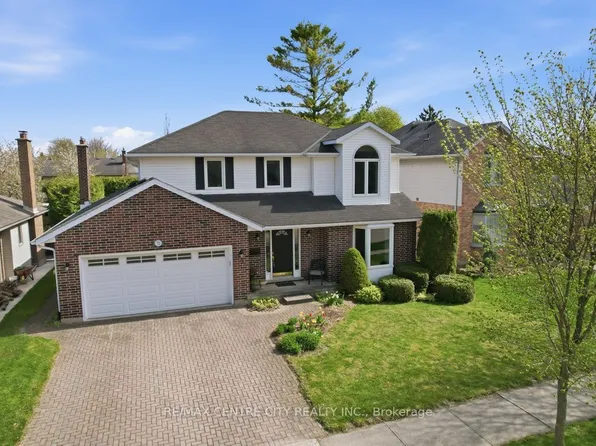 72 Robinson Ln, London, ON N5X 3V4