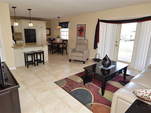 4th image of 5245 Coquina Key Dr SE APT A