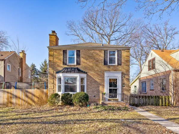 8224 Karlov Ave, Skokie, IL 60076