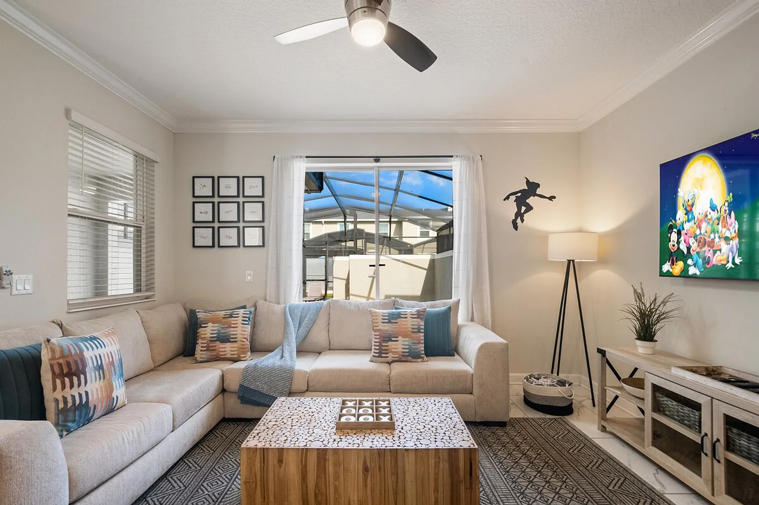 4 bed, 3.0 bath, $6,806 — Photo 1