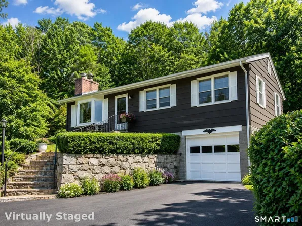 38 Urban Street, New Canaan, CT 06840