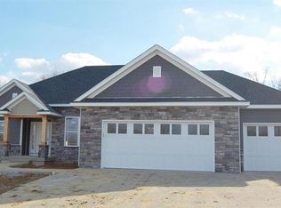 4404 Canyata Ct, Columbia, MO 65203