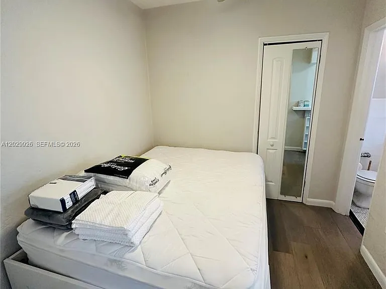 260 Euclid Ave #27 — Photo 12