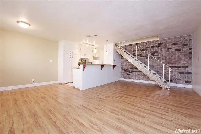 10823 Coloma Rd Unit 3 photo 1