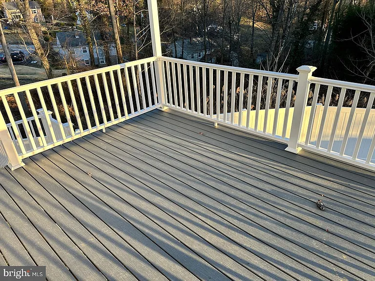 274 Oak Ave — Photo 26