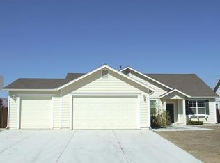 11 Blue Heron Ct, Dayton, NV