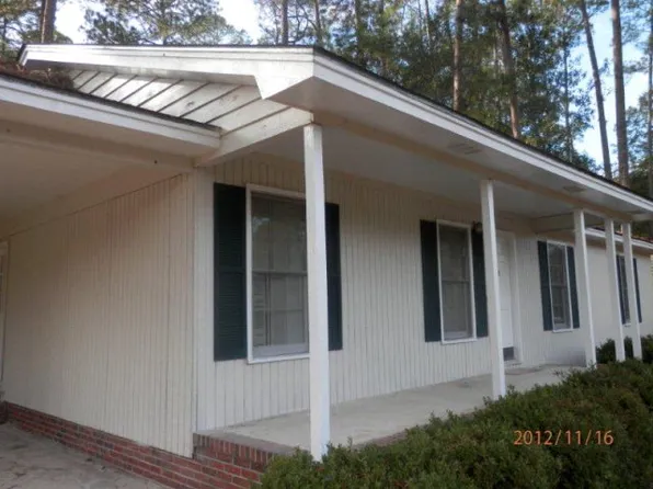 2304 5th St SE, Moultrie, GA 31768