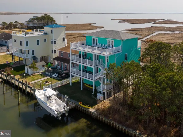 12351 Meadow Dr, Berlin, MD 21811