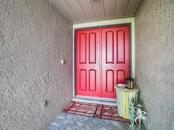 3rd image of 3870 Wilshire Cir