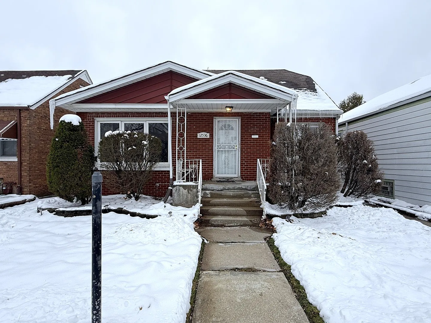 12536 S Union Ave photo 1