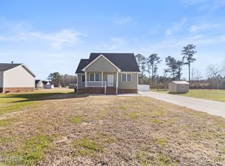 724 Oak Stump Rd, Elizabeth City, NC 27909