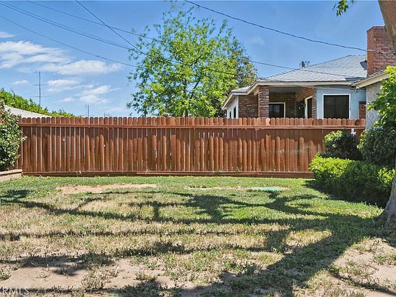 3rd image of 13384 Foothill Blvd
