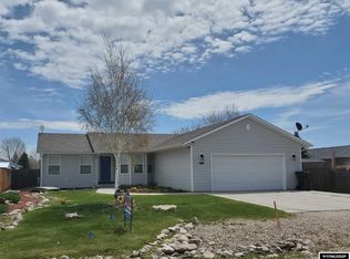 1113 Brownfield Rd, Douglas, WY 82633