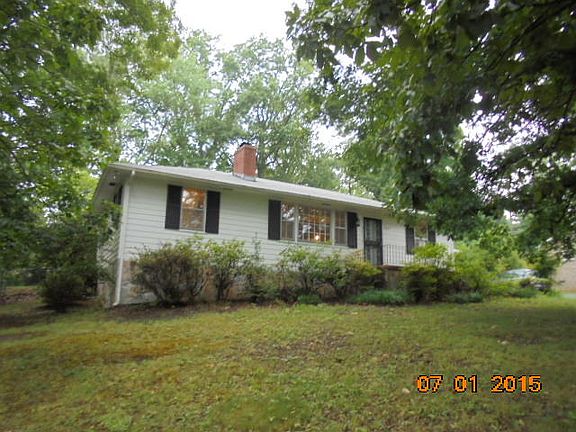 2nd image of 5523 NE Parkdale Rd
