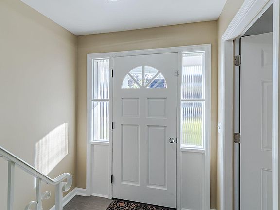 4th image of 2886 Temple Ave